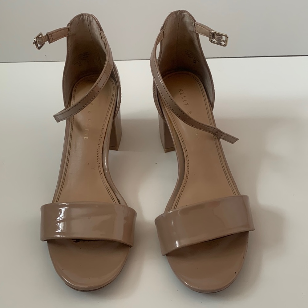 Kelly and Katie beige patent block heel size 8